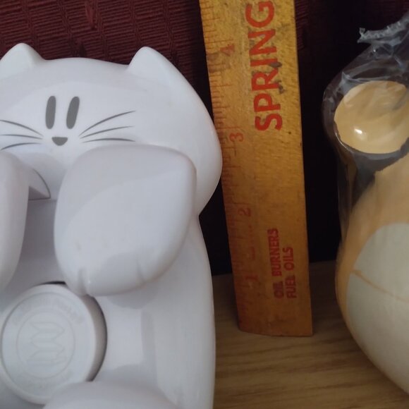 Cat Pop-up Note Dispenser - Picture 4 of 5